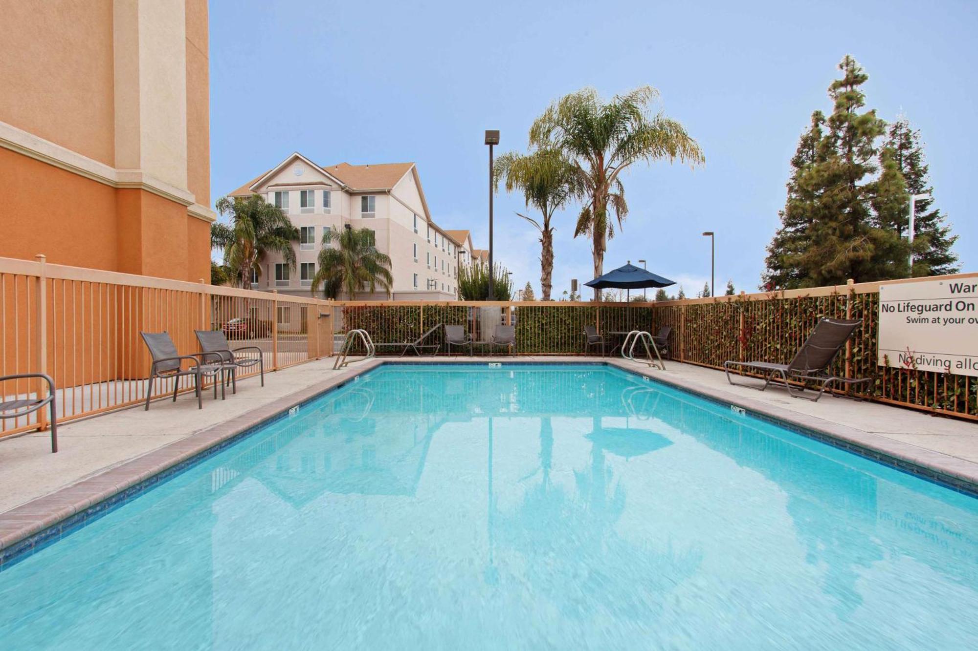 Hampton Inn & Suites Clovis Airport North Buitenkant foto